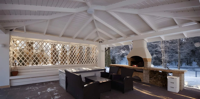 When Is the Best Time to Winterize a Patio?